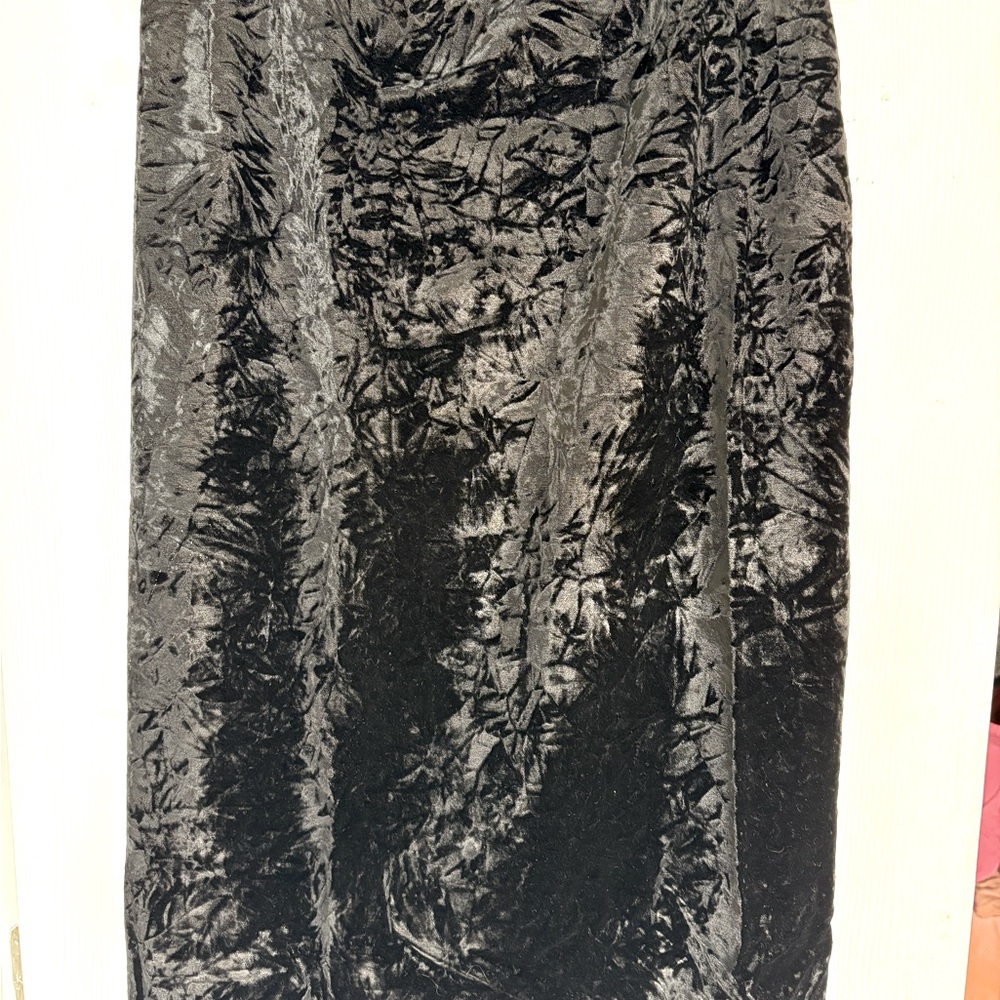 Genuine Valentino gorgeous velvet skirt - Picture 4 of 4